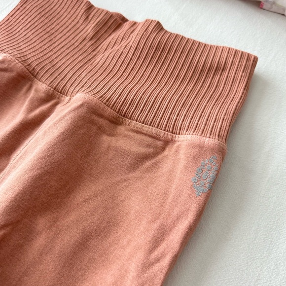 Free people workout set - Free Movement - Picture 4 of 4